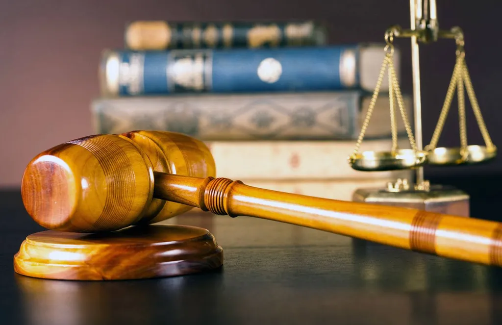 litigation law attorneys in az